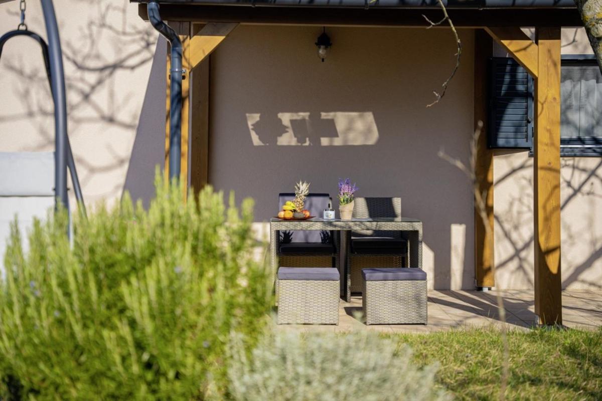 Modean In Pula - Haus Fuer 2-3 Personen Vila Exterior foto